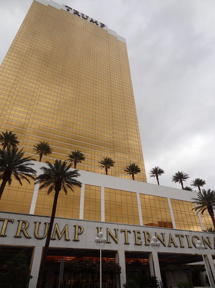 Fashion Show Mall Las Vegas Strip Trump Hotel Casino Beautiful