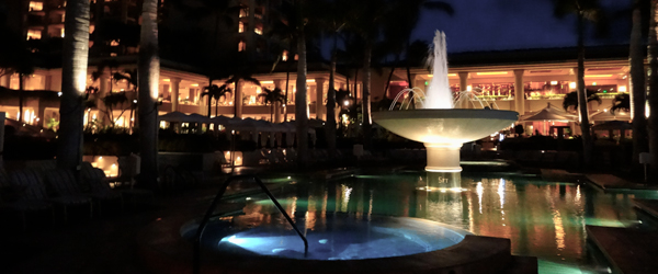 A Glam Oceanfront Wedding At The Four Seasons in Maui, Hawaii