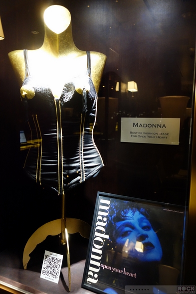 Hard-Rock-Hotel-Resort-Photos-Music-Memorabilia-Displays-Las-Vegas-Rock-Subculture-001-RSJ