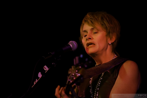 Shawn-Colvin-Concert-Review-Sacramento-California-2013-Live-Music-Rock-Subculture-01-RSJ