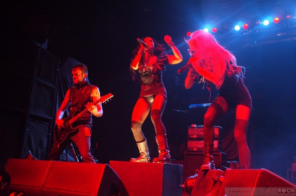 Marilyn-Manson-Concert-Review-Photos-2013-Modesto-California-Butcher-Babies-01-RSJ