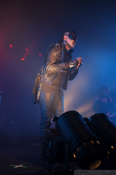 Marilyn-Manson-Concert-Review-Photos-2013-Modesto-California-Butcher-Babies-01-RSJ