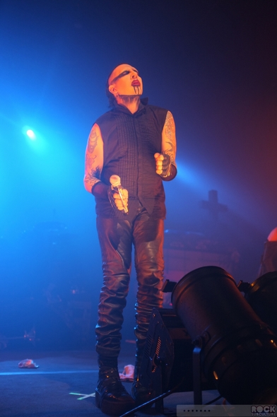 Marilyn-Manson-Concert-Review-Photos-2013-Modesto-California-Butcher-Babies-01-RSJ