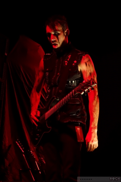 Marilyn-Manson-Concert-Review-Photos-2013-Modesto-California-Butcher-Babies-01-RSJ