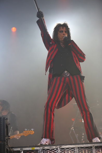 Caprices-Festival-2013-Crans-Montana-Switerland-Concert-Review-Day-7-March-14-Alice-Cooper-The-Heavy-BRMC-Blacj-Rebel-Motorcycle-Club-Photos