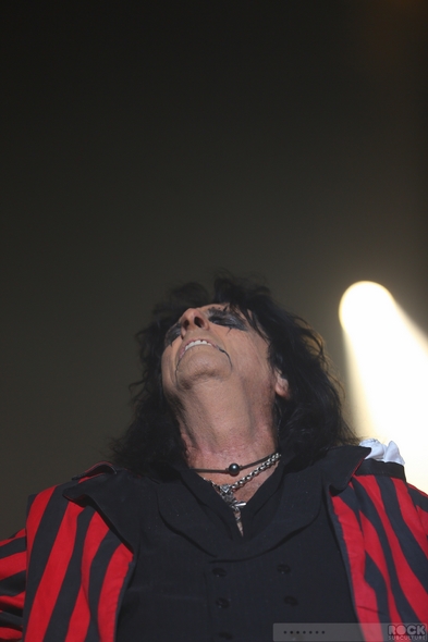 Caprices-Festival-2013-Crans-Montana-Switerland-Concert-Review-Day-7-March-14-Alice-Cooper-The-Heavy-BRMC-Blacj-Rebel-Motorcycle-Club-Photos