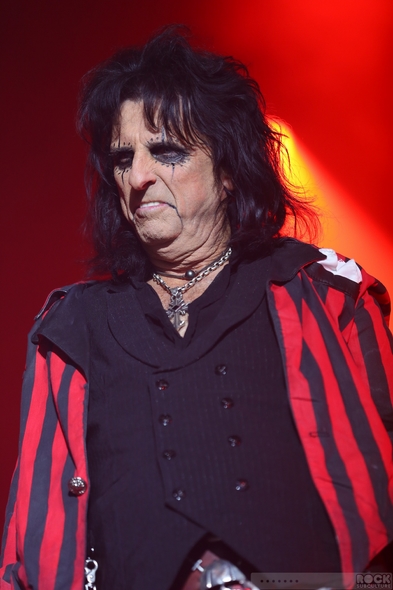 Caprices-Festival-2013-Crans-Montana-Switerland-Concert-Review-Day-7-March-14-Alice-Cooper-The-Heavy-BRMC-Blacj-Rebel-Motorcycle-Club-Photos