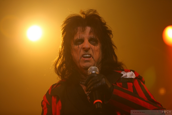 Caprices-Festival-2013-Crans-Montana-Switerland-Concert-Review-Day-7-March-14-Alice-Cooper-The-Heavy-BRMC-Blacj-Rebel-Motorcycle-Club-Photos