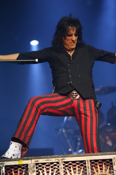 Caprices-Festival-2013-Crans-Montana-Switerland-Concert-Review-Day-7-March-14-Alice-Cooper-The-Heavy-BRMC-Blacj-Rebel-Motorcycle-Club-Photos