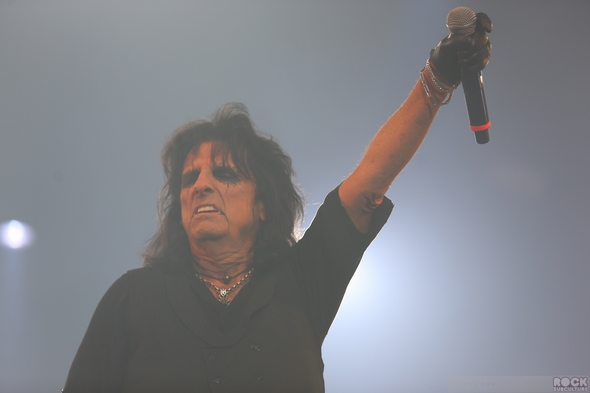 Caprices-Festival-2013-Crans-Montana-Switerland-Concert-Review-Day-7-March-14-Alice-Cooper-The-Heavy-BRMC-Blacj-Rebel-Motorcycle-Club-Photos