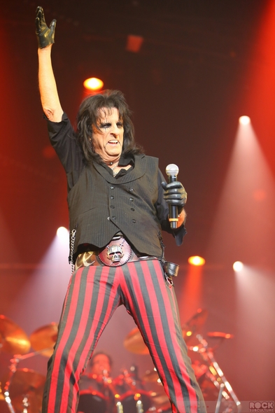 Caprices-Festival-2013-Crans-Montana-Switerland-Concert-Review-Day-7-March-14-Alice-Cooper-The-Heavy-BRMC-Blacj-Rebel-Motorcycle-Club-Photos