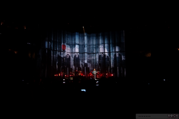 Jon-Bon-Jovi-Because-We-Can-Tour-Live-2013-Concert-Review-San-Jose-HP-Pavilion-April-25-What-About-Now-01-RSJ