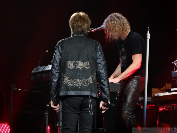 Jon-Bon-Jovi-Because-We-Can-Tour-Live-2013-Concert-Review-San-Jose-HP-Pavilion-April-25-What-About-Now-01-RSJ