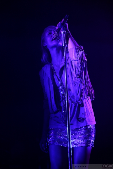 Metric-Live-Concert-Review-April-18-2013-Fox-Theater-Oakland-California-Photos-001-RSJ