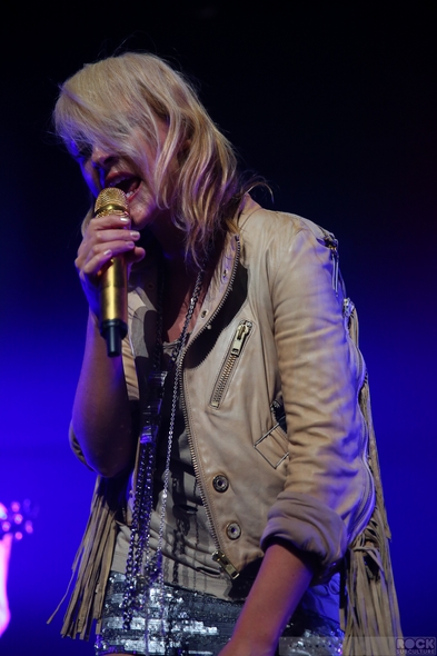 Metric-Live-Concert-Review-April-18-2013-Fox-Theater-Oakland-California-Photos-001-RSJ