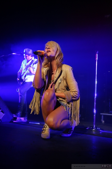 Metric-Live-Concert-Review-April-18-2013-Fox-Theater-Oakland-California-Photos-001-RSJ