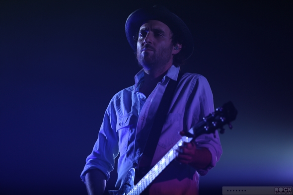 Metric-Live-Concert-Review-April-18-2013-Fox-Theater-Oakland-California-Photos-001-RSJ