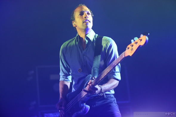 Metric-Live-Concert-Review-April-18-2013-Fox-Theater-Oakland-California-Photos-001-RSJ