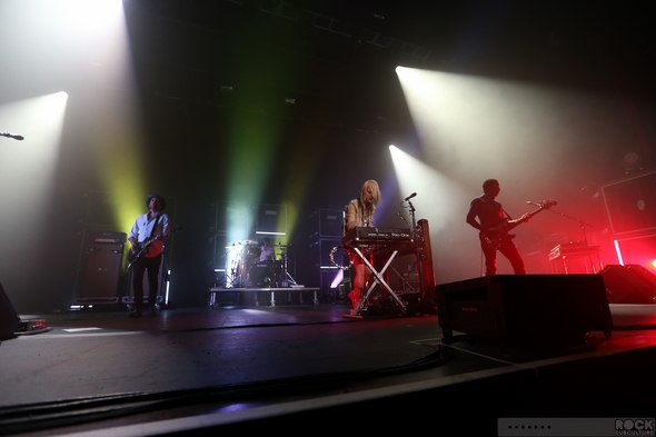 Metric-Live-Concert-Review-April-18-2013-Fox-Theater-Oakland-California-Photos-101-RSJ