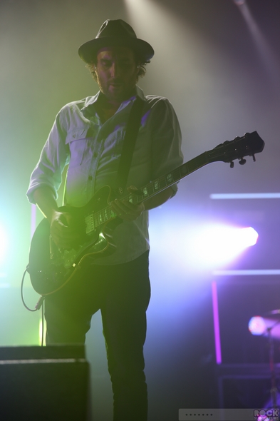 Metric-Live-Concert-Review-April-18-2013-Fox-Theater-Oakland-California-Photos-101-RSJ