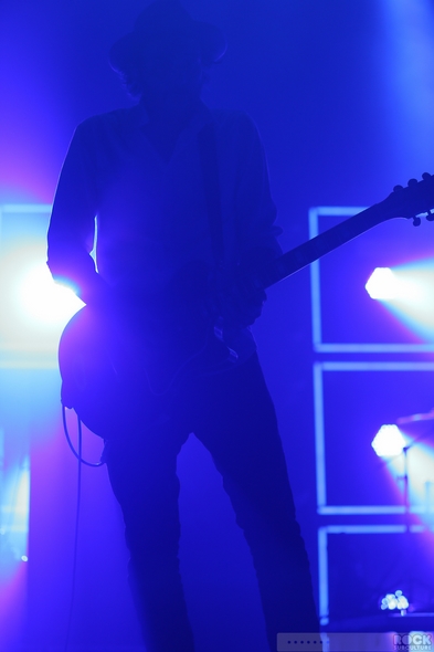 Metric-Live-Concert-Review-April-18-2013-Fox-Theater-Oakland-California-Photos-101-RSJ