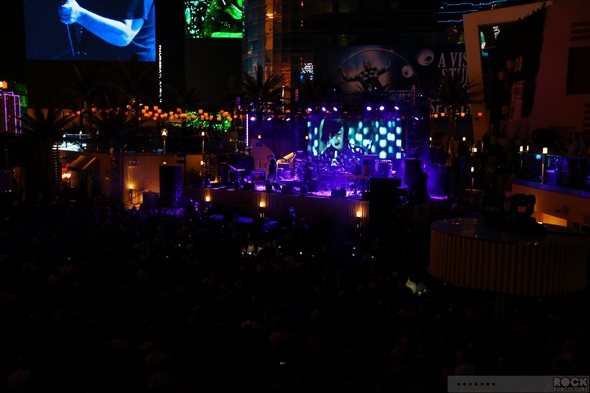 New-Order-Johnny-Marr-Las-Vegas-Cosmopolitan-Boulevard-Pool-2013-Concert-Review-Photos-01-RSJ