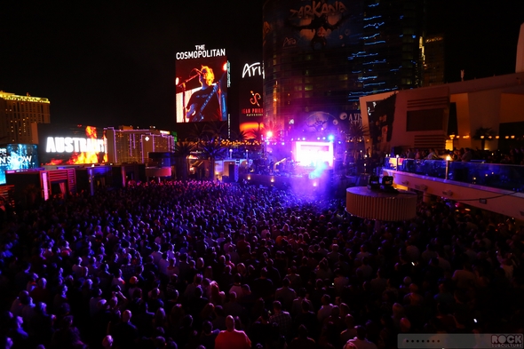 New-Order-Johnny-Marr-Las-Vegas-Cosmopolitan-Boulevard-Pool-2013-Concert-Review-Photos-01-RSJ