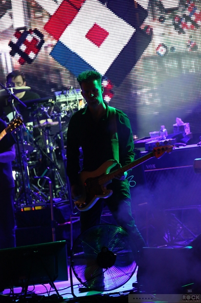 New-Order-Johnny-Marr-Las-Vegas-Cosmopolitan-Boulevard-Pool-2013-Concert-Review-Photos-01-RSJ