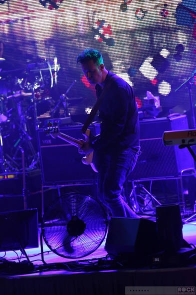 New-Order-Johnny-Marr-Las-Vegas-Cosmopolitan-Boulevard-Pool-2013-Concert-Review-Photos-01-RSJ