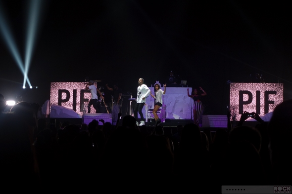 Rihanna-Concert-Review-2013-High-Resolution-Photography-Unapologetic-San-Jose-HP-Pavilion-Diamonds-World-Tour-101-RSJ