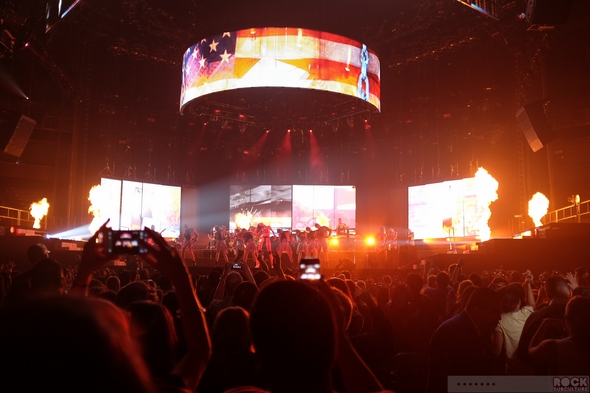 Rihanna-Concert-Review-2013-High-Resolution-Photography-Unapologetic-San-Jose-HP-Pavilion-Diamonds-World-Tour-101-RSJ