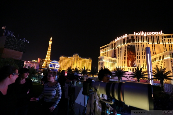 Yeah-Yeah-Yeahs-YYY-Karen-O-Concert-Review-Photos-Las-Vegas-2013-Cosmopolitan-Boulevard-Pool-01-RSJ