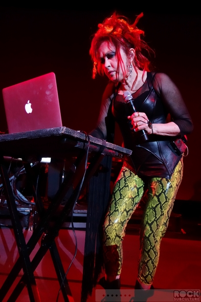 Cyndi-Lauper-Shes-So-Unusual-30th-Anniversary-Tour-2013-Concert-Review-Photos-Crest-Theatre-Sacramento-June-19-01-RSJ