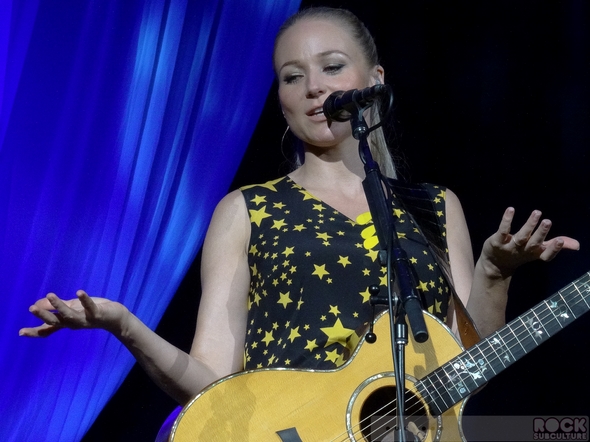 Jewel-Kilcher-Greatest-Hits-Tour-Concert-Review-2013-June-8-Wild-Horse-Pass-Chandler-Arizona-Photos-Video-01-RSJ