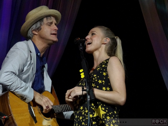 Jewel-Kilcher-Greatest-Hits-Tour-Concert-Review-2013-June-8-Wild-Horse-Pass-Chandler-Arizona-Photos-Video-01-RSJ