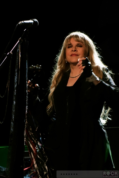 Fleetwood-Mac-2013-Tour-Concert-Review-Sacramento-Sleep-Train-Arena-July-6-Photos-Photography-01-RSJ