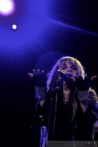 Fleetwood-Mac-2013-Tour-Concert-Review-Sacramento-Sleep-Train-Arena-July-6-Photos-Photography-01-RSJ