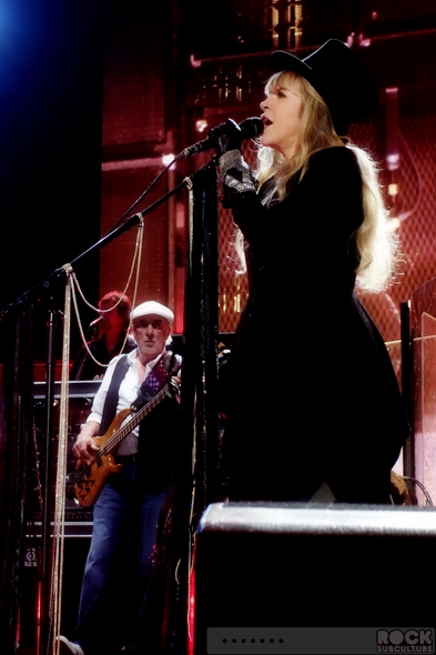 Fleetwood-Mac-2013-Tour-Concert-Review-Sacramento-Sleep-Train-Arena-July-6-Photos-Photography-01-RSJ