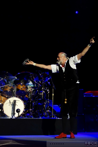 Fleetwood-Mac-2013-Tour-Concert-Review-Sacramento-Sleep-Train-Arena-July-6-Photos-Photography-01-RSJ