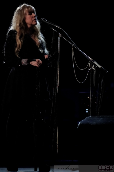 Fleetwood-Mac-2013-Tour-Concert-Review-Sacramento-Sleep-Train-Arena-July-6-Photos-Photography-01-RSJ