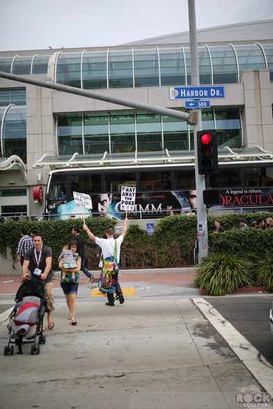 San-Diego-Comic-Con-International-2013-Photos-Photography-Costumes-Masquerade-Cosplay-Comic-Book-Women-Girls-Men-Original-Prop-Blog-Rock-Subculture-Journal-Jason-DeBord-301-RSJ