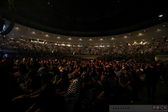 The-Cure-Concert-Review-Tour-2013-Honolulu-Hawaii-Neal-S-Blaisdell-Arena-Photos-Robert-Smith-001-RSJ