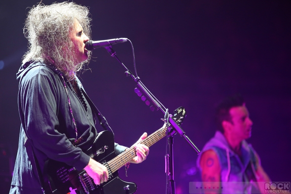 The-Cure-Concert-Review-Tour-2013-Honolulu-Hawaii-Neal-S-Blaisdell-Arena-Photos-Robert-Smith-001-RSJ