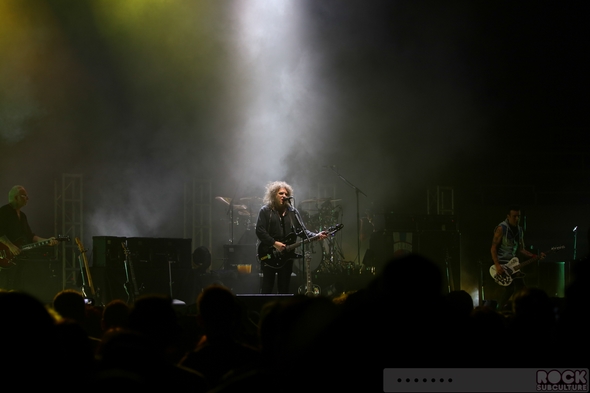 The-Cure-Concert-Review-Tour-2013-Honolulu-Hawaii-Neal-S-Blaisdell-Arena-Photos-Robert-Smith-001-RSJ