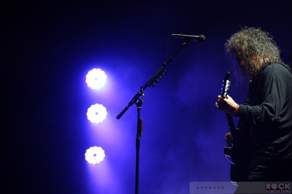 The-Cure-Concert-Review-Tour-2013-Honolulu-Hawaii-Neal-S-Blaisdell-Arena-Photos-Robert-Smith-001-RSJ