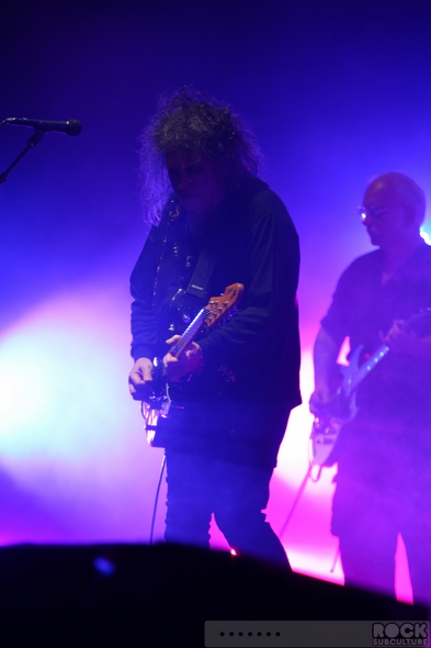 The-Cure-Concert-Review-Tour-2013-Honolulu-Hawaii-Neal-S-Blaisdell-Arena-Photos-Robert-Smith-001-RSJ