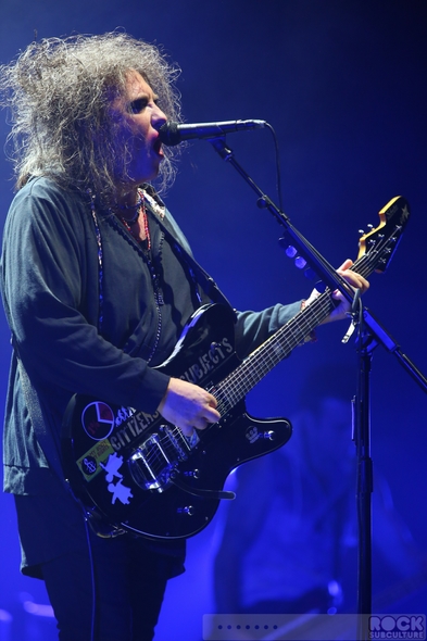 The-Cure-Concert-Review-Tour-2013-Honolulu-Hawaii-Neal-S-Blaisdell-Arena-Photos-Robert-Smith-001-RSJ