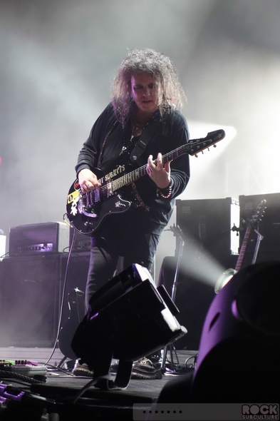 The-Cure-Concert-Review-Tour-2013-Honolulu-Hawaii-Neal-S-Blaisdell-Arena-Photos-Robert-Smith-001-RSJ