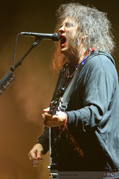 The-Cure-Concert-Review-Tour-2013-Honolulu-Hawaii-Neal-S-Blaisdell-Arena-Photos-Robert-Smith-001-RSJ