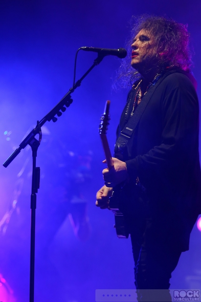 The-Cure-Concert-Review-Tour-2013-Honolulu-Hawaii-Neal-S-Blaisdell-Arena-Photos-Robert-Smith-001-RSJ